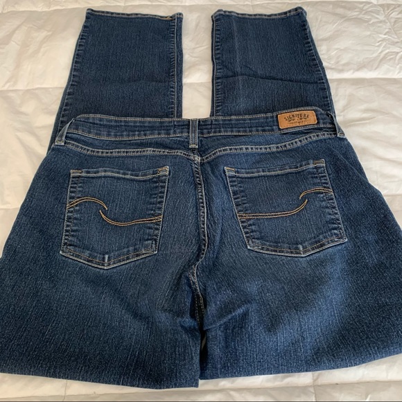 Levi’s Ladies Modern Straight Jeans - Picture 2 of 3